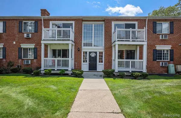 2440 Parmenter Boulevard, Royal Oak, MI 48073