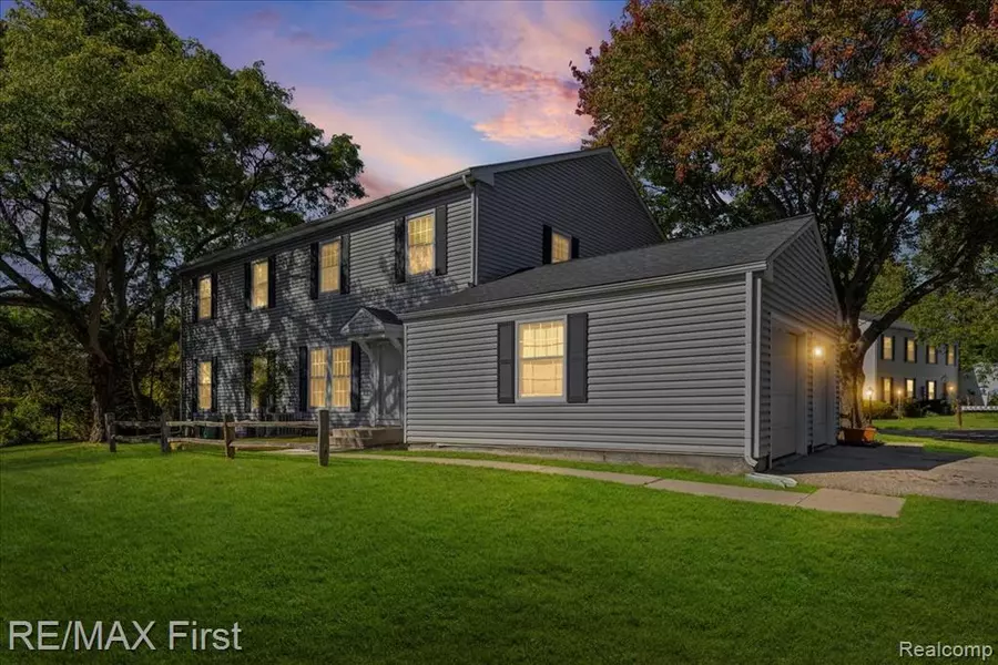 17008 Smugglers Cove St, Clinton Twp, MI 48038