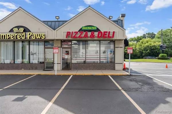 36450 Moravian Drive, Clinton Twp, MI 48035