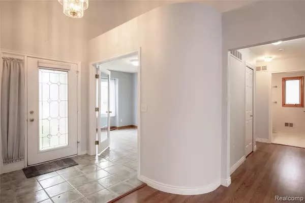 Macomb, MI 48042,54676 Carnation Drive