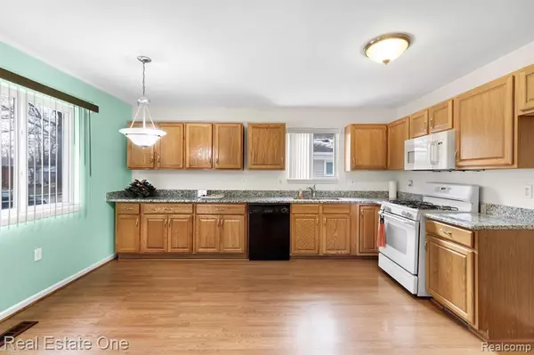 Eastpointe, MI 48021,22143 Pleasant Avenue
