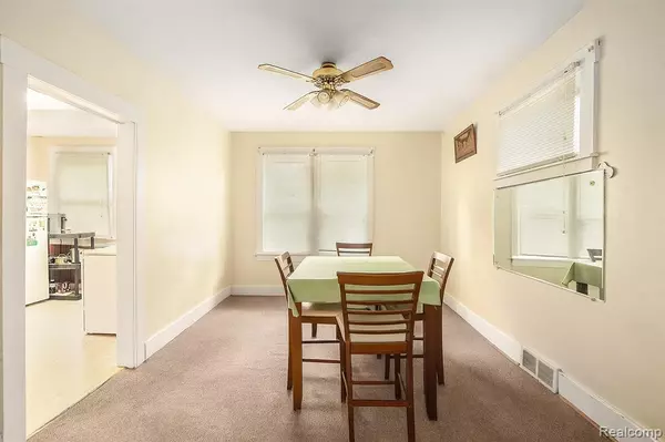 Detroit, MI 48215,463 Kitchener Street