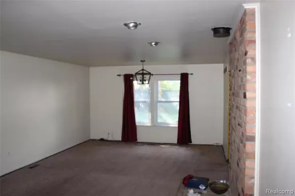 Redford, MI 48239,15741 Pomona Drive