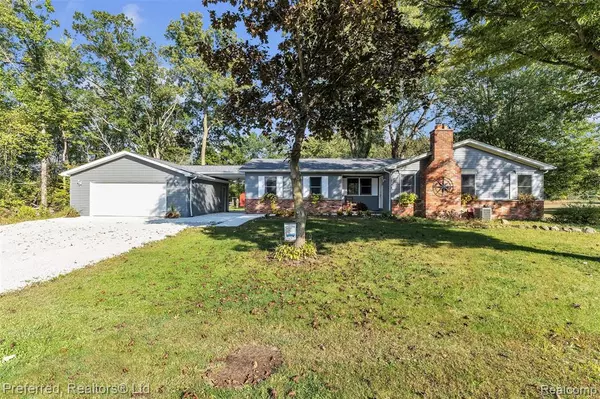 28427 Mineral Springs Road, New Boston, MI 48164