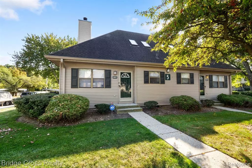 Southfield, MI 48033,24877 Auburn Lane