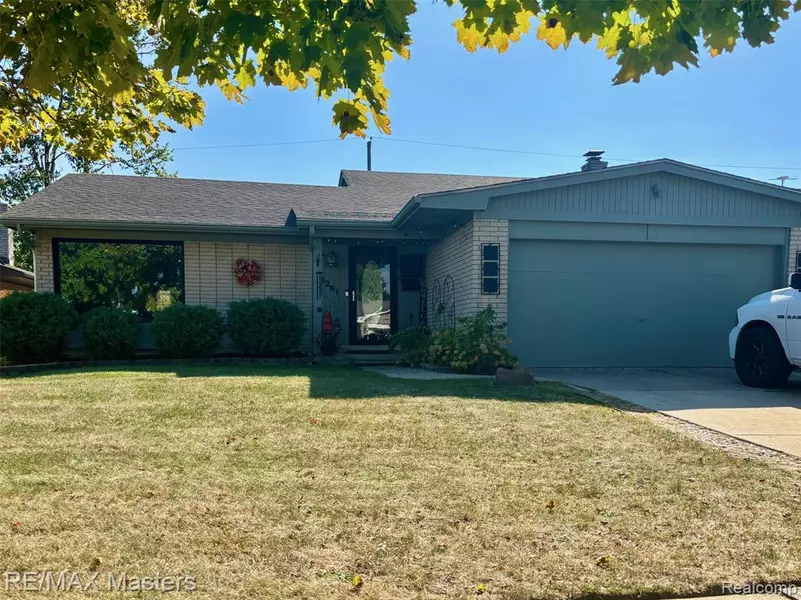 3261 Hickory Court, Trenton, MI 48183