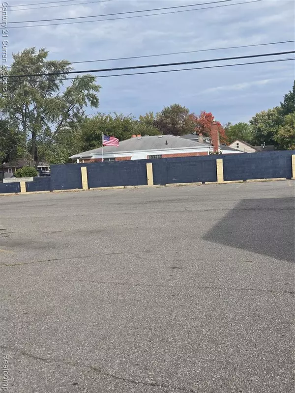 Dearborn Heights, MI 48125,21350 Van Born Road