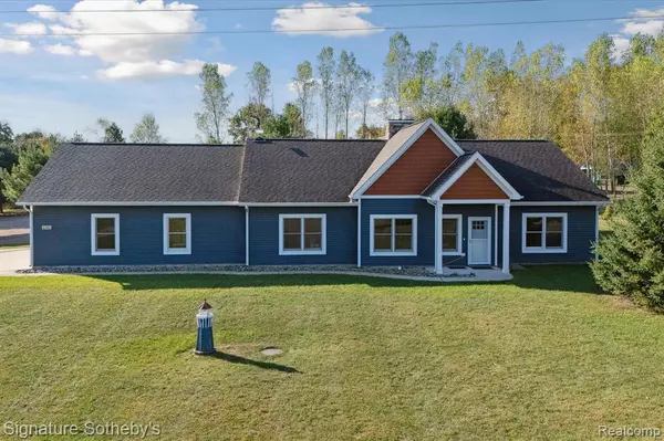 6300 Hazard Road, Oceola, MI 48430