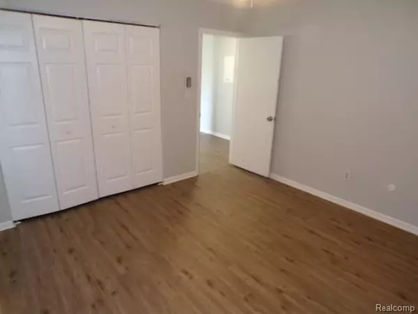 Fowlerville, MI 48836,125 E VAN RIPER Road