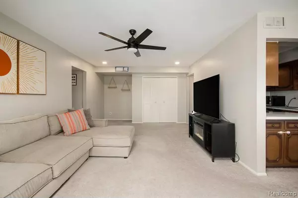 Saint Clair Shores, MI 48080,510 Riviera Drive