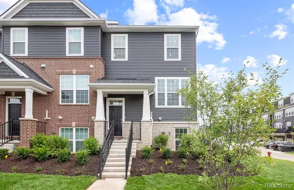 302 N Sydney Court, Plymouth, MI 48170