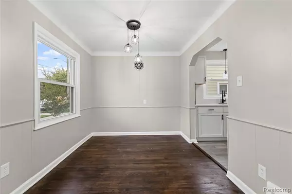 Wayne, MI 48184,4484 Howe Road