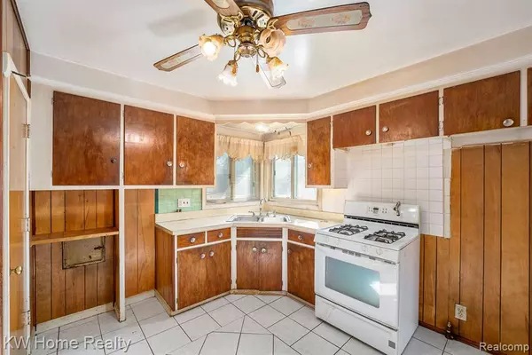 Westland, MI 48186,4971 Julius Boulevard