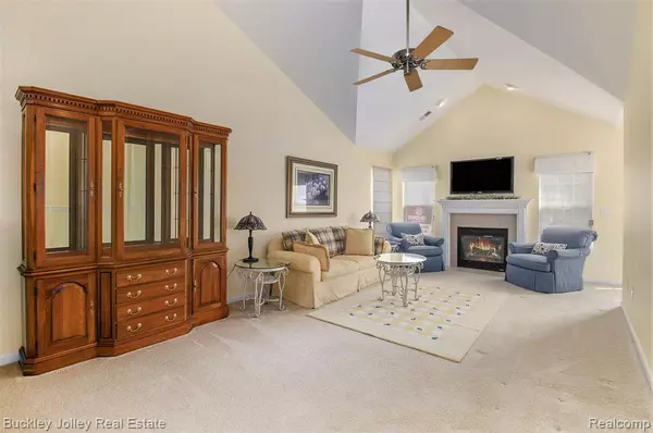 Howell, MI 48855,642 Olde English Circle