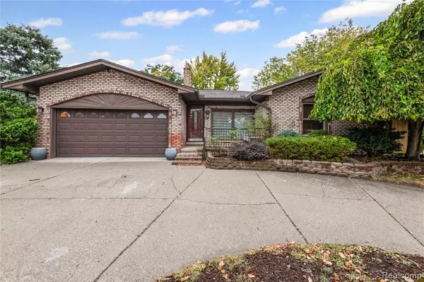 13809 Harbour Court, Sterling Heights, MI 48312