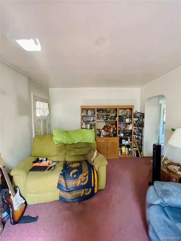 Livonia, MI 48152,19288 Farmington Road