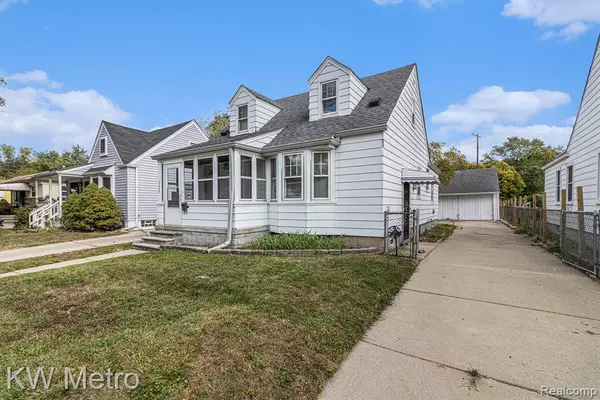 Redford, MI 48239,9640 Nathaline