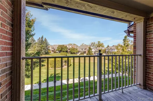 Rochester, MI 48306,3582 Tremonte Circle S