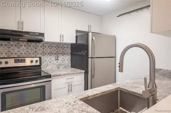 Ypsilanti, MI 48197,1481 E Chateau Vert Street