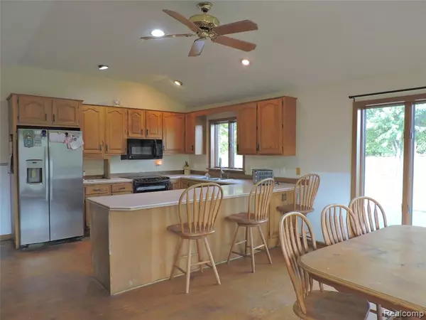 Flint, MI 48532,7407 Beecher Road