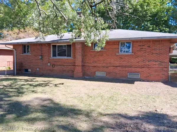 Livonia, MI 48154,15345 Bainbridge Street