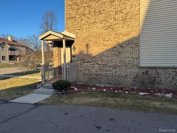 West Bloomfield, MI,7863 Woodingham