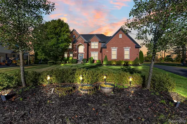 Rochester, MI 48306,4476 Woodcliff Court