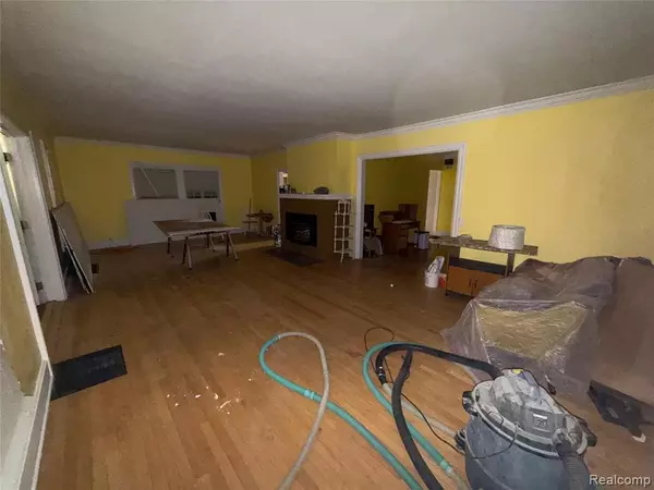 Portage, MI 49024,6235 Oakland Drive