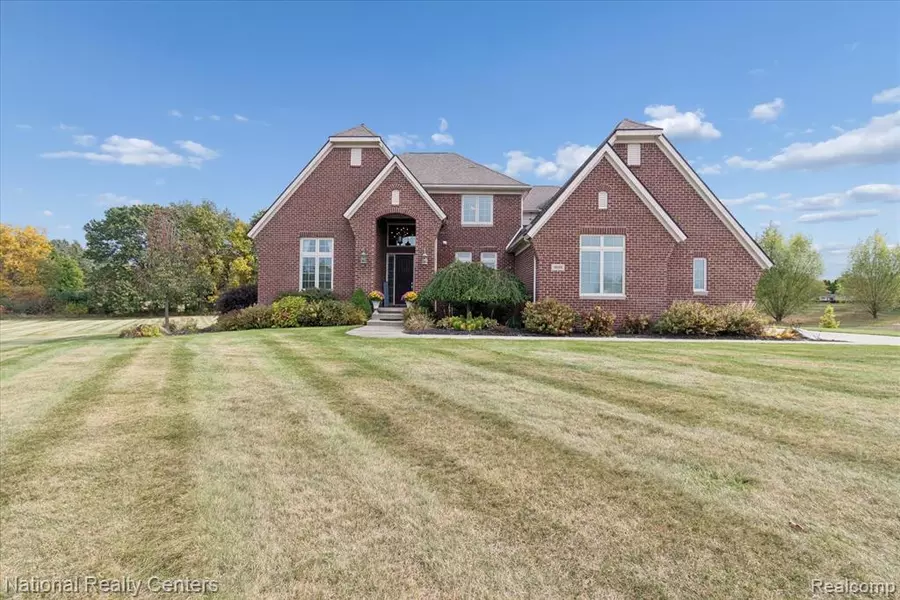 9888 Meadow View Court, Northville, MI 48167