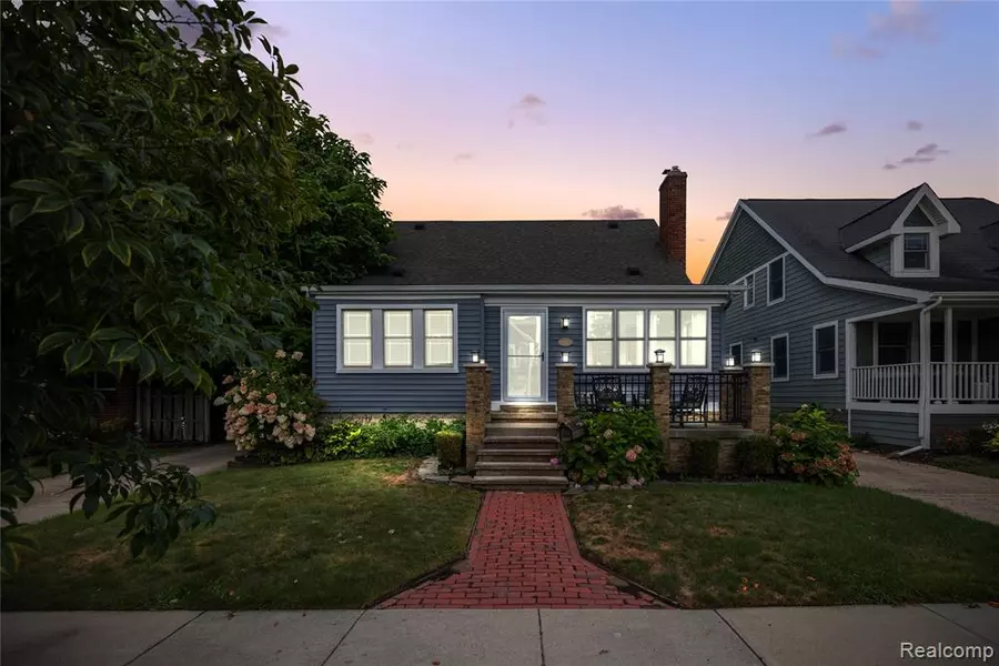 638 S Harvey Street, Plymouth, MI 48170