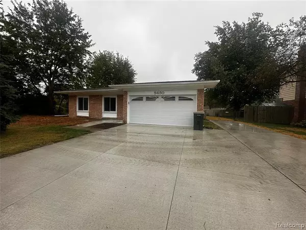 5650 Willow Creek Drive, Canton, MI 48187