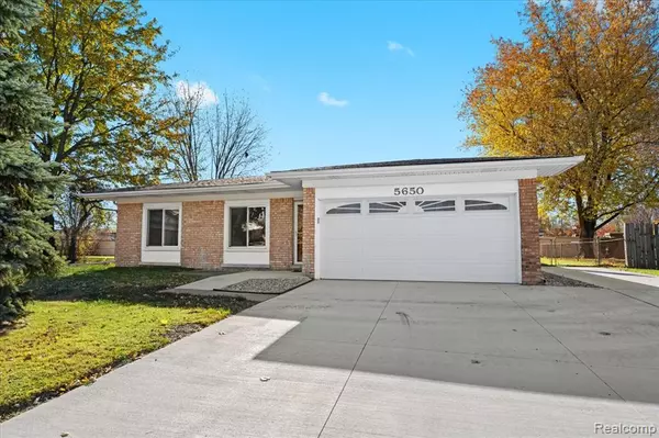 5650 Willow Creek Drive, Canton, MI 48187