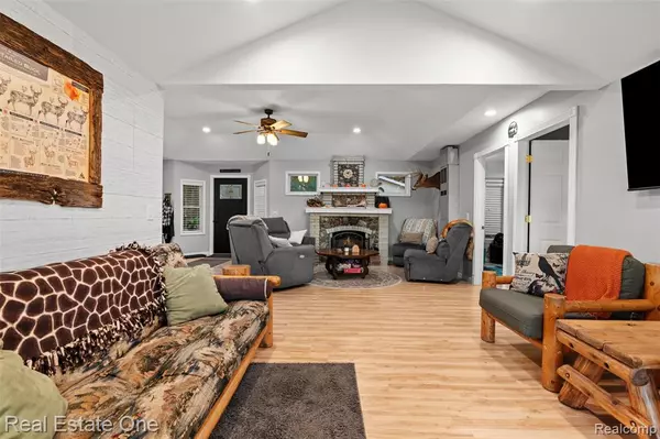 Attica, MI 48412,267 Springer Lane