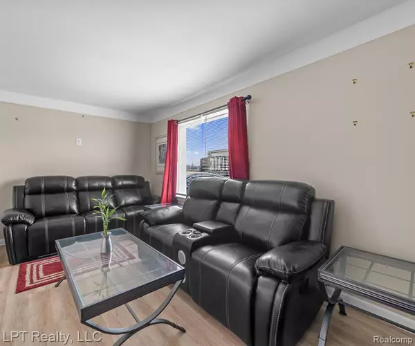 Redford, MI 48239,23709 W CHICAGO