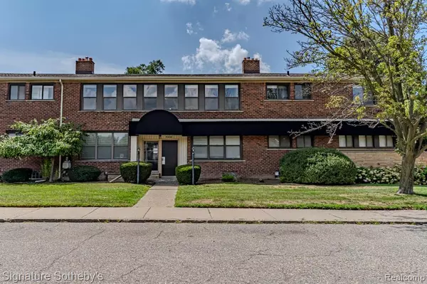 Royal Oak, MI 48067,25835 Woodward Avenue