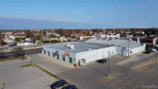 Dearborn, MI 48126,15241 Michigan Avenue Avenue