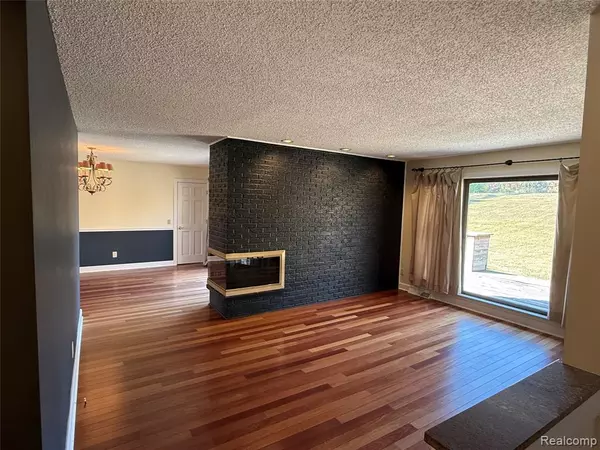 Bloomfield Hills, MI 48302,3380 BARLYN Lane