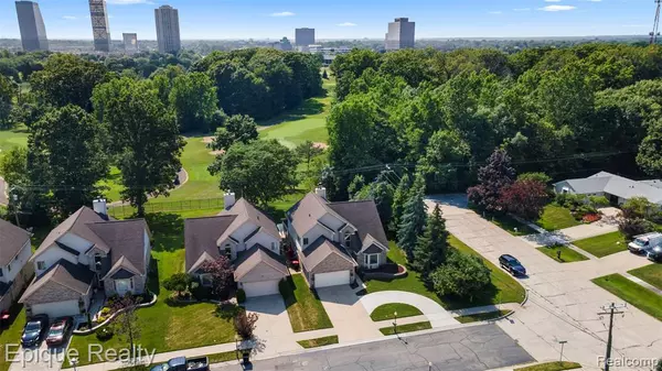 Southfield, MI 48075,25893 Golf Pointe Drive