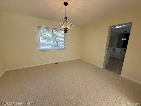 Novi, MI,24529 REDWING Drive