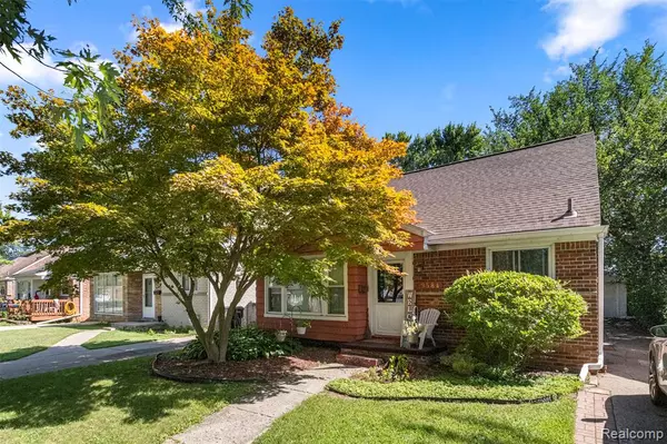 9584 Wormer, Redford, MI 48239