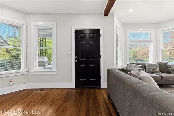 Detroit, MI 48202,1174 Seward Street