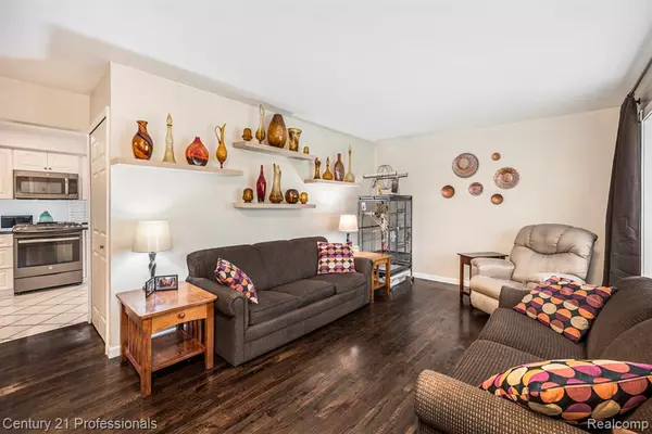 Sterling Heights, MI 48312,33732 Stonewood Drive