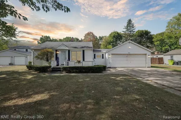1611 Alma Avenue, Waterford, MI 48327