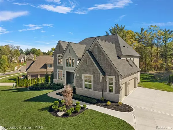 Novi, MI,22478 Montebello Court