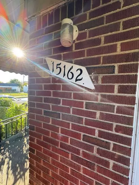 Eastpointe, MI 48021,15162 SPRENGER Avenue