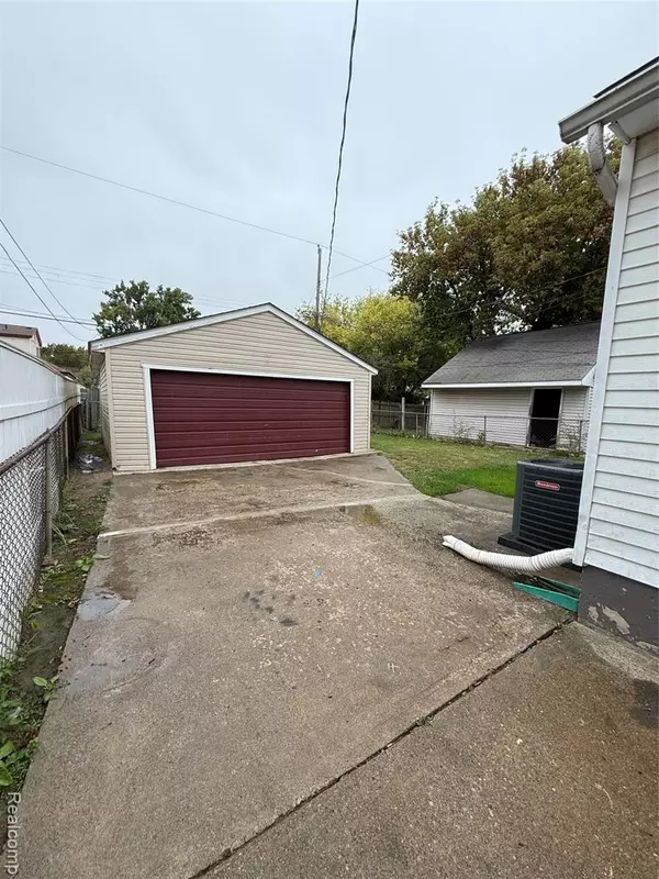 Warren, MI 48091,7219 Hupp Avenue
