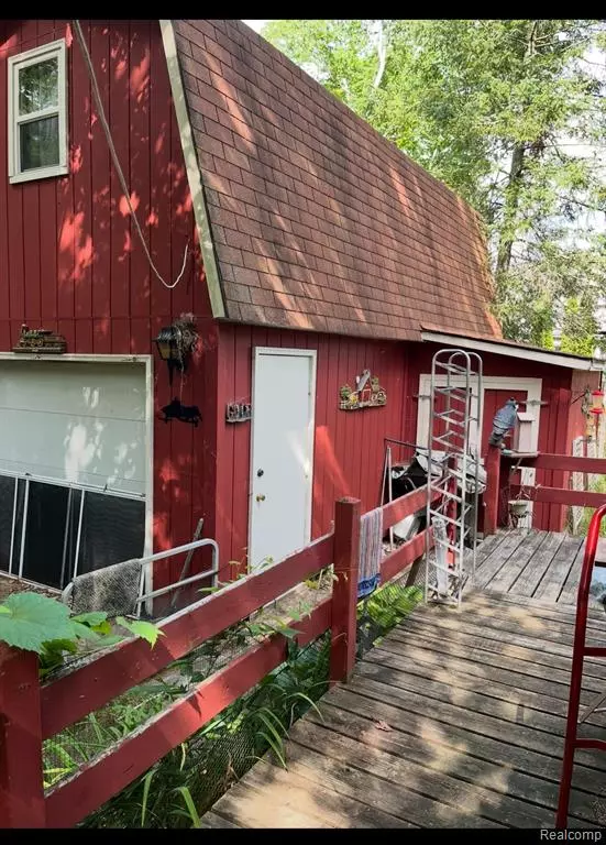 Houghton Lake, MI 48629,2054 N Markey Road