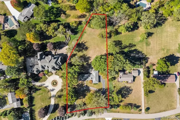 West Bloomfield, MI,7250 Ten Hill Road