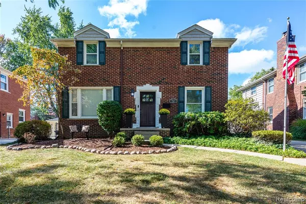 4121 Arlington Drive, Royal Oak, MI 48073