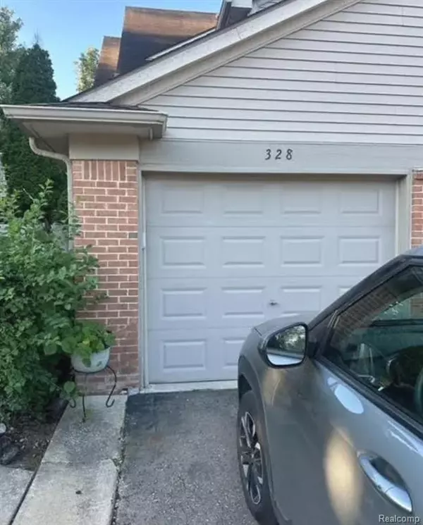 328 MARIGOLD Circle, Westland, MI